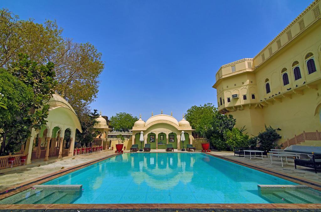 Alsisar Mahal- Heritage Hotel Exterior photo